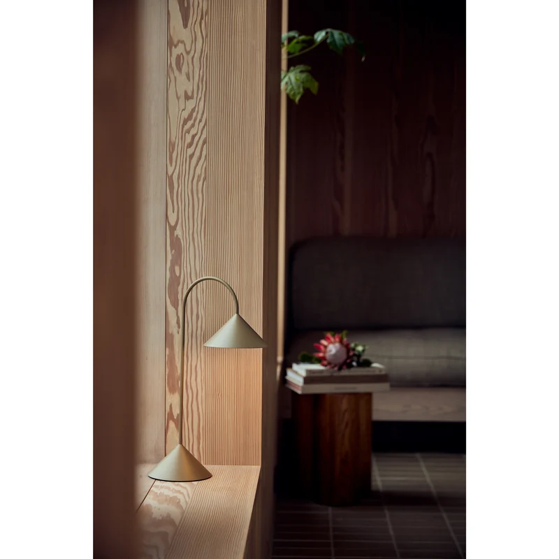GRASP BORDLAMPE H47 SAND GREY PORTABLE
