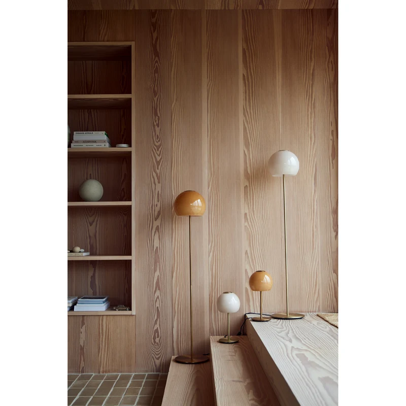 BALL BORDLAMPE GLAS SAND GREY
