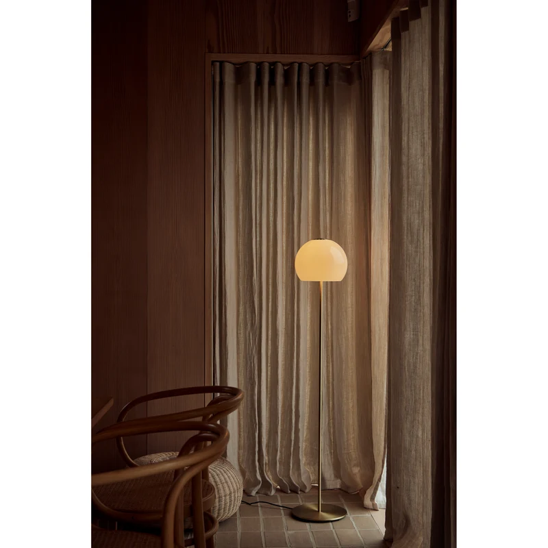 BALL GULVLAMPE GLAS SAND GREY