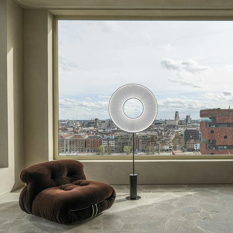 Lampadaire designer minmaliste salon