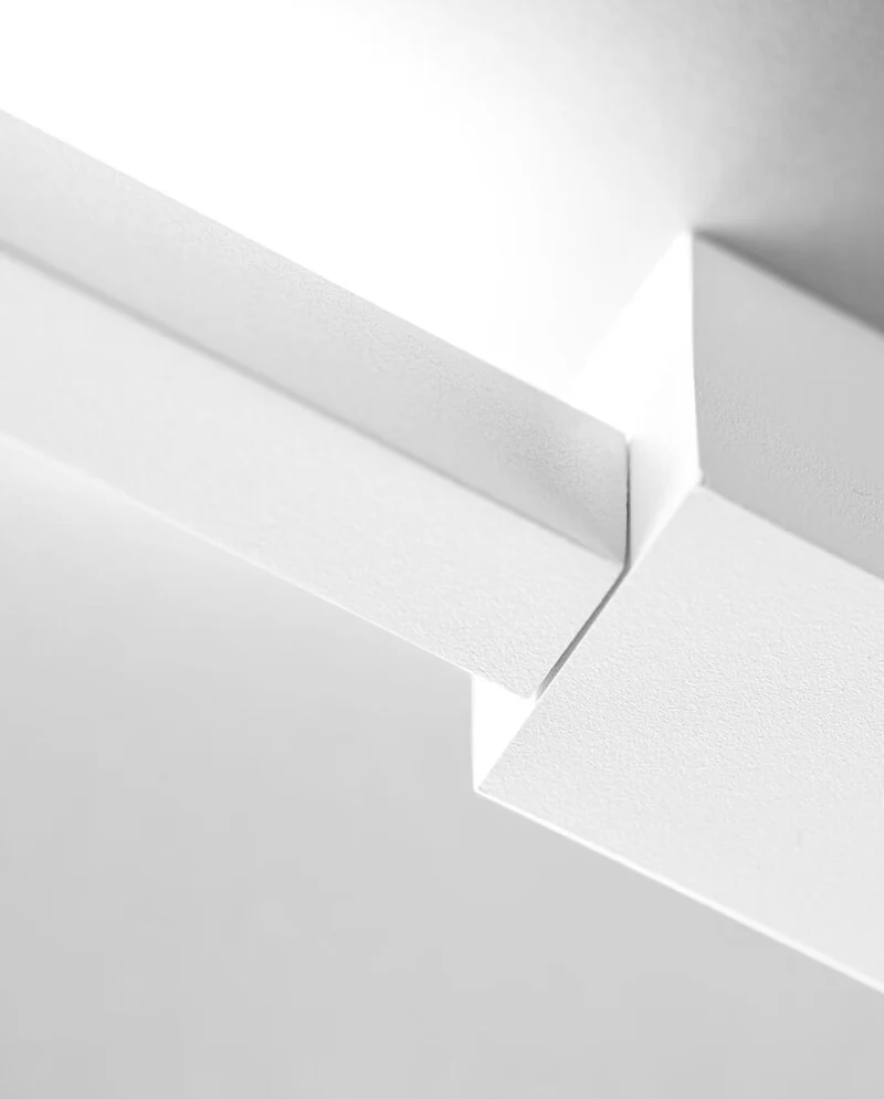 STRIPE C/W 2000 SWITCH TUNE WHITE