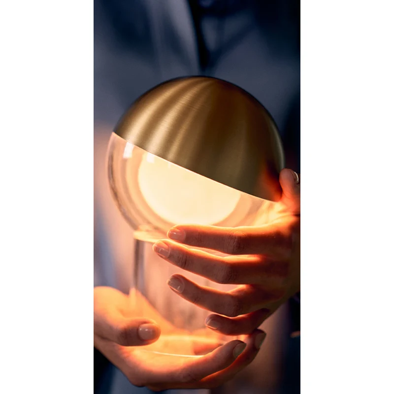 Frandsen Pila Portable Bordlampe - Solid Brass