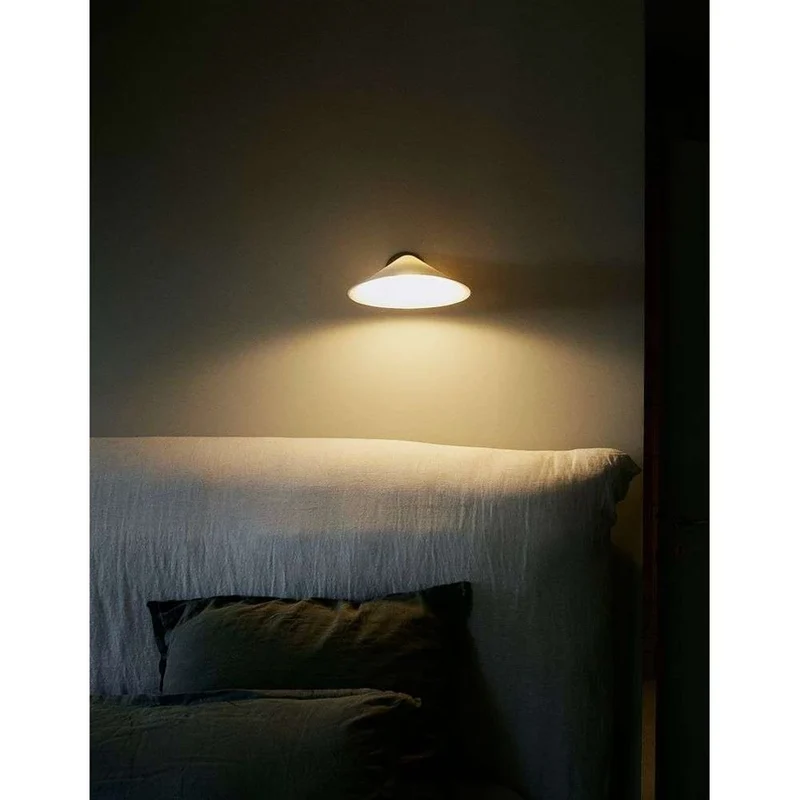 DCWéditions Plume SW Væglampe - Sort / Porcelæn