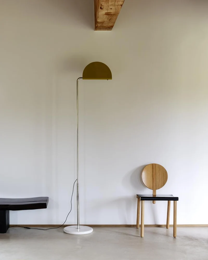 DCWéditions Mezzaluna Gulvlampe - White Marble / Yellow
