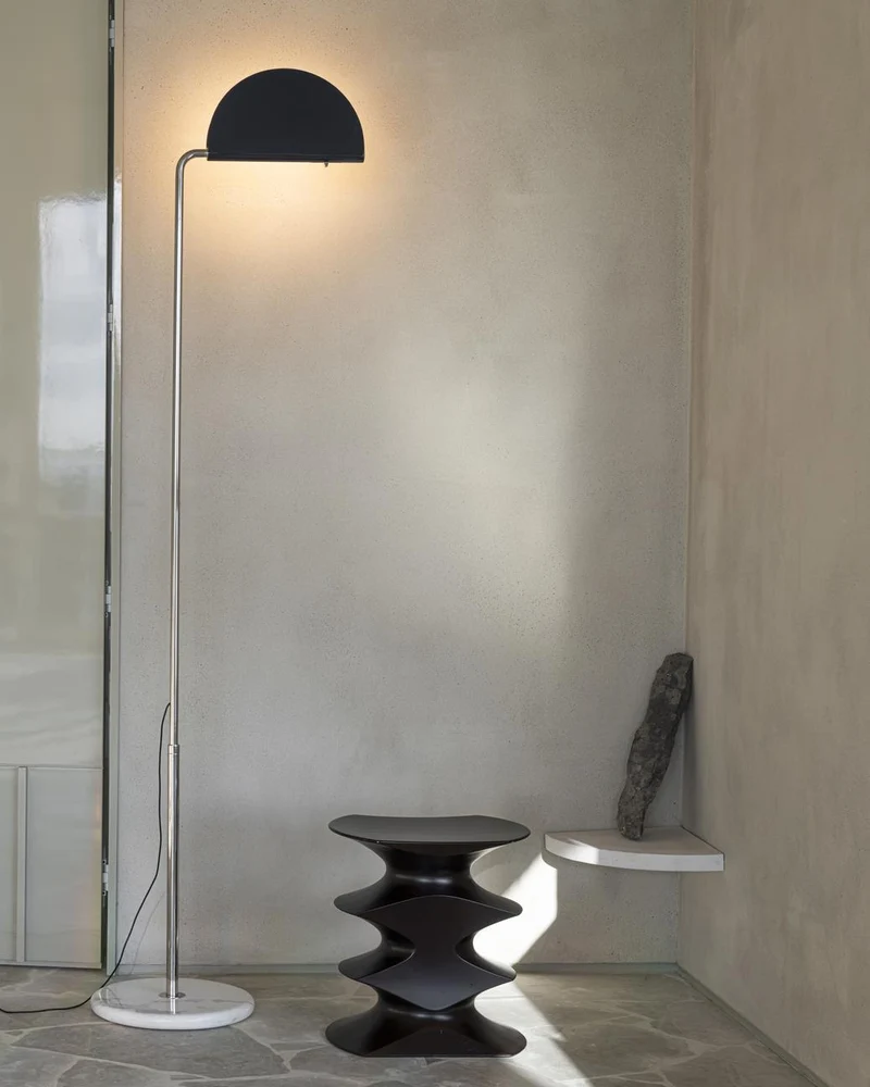 DCWéditions Mezzaluna Gulvlampe - White Marble / Blue