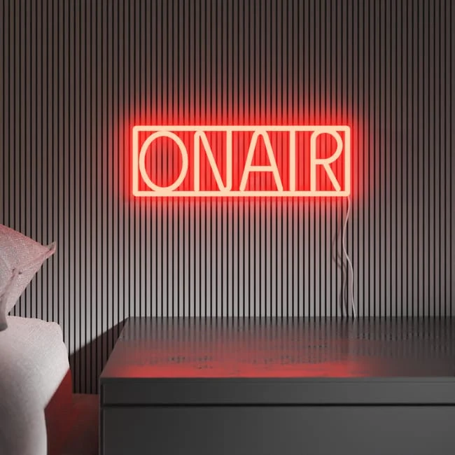 Petit On Air - Yellowpop