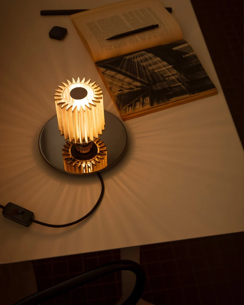 DCWéditions In The Sun 220 Bordlampe - Silver/Gold