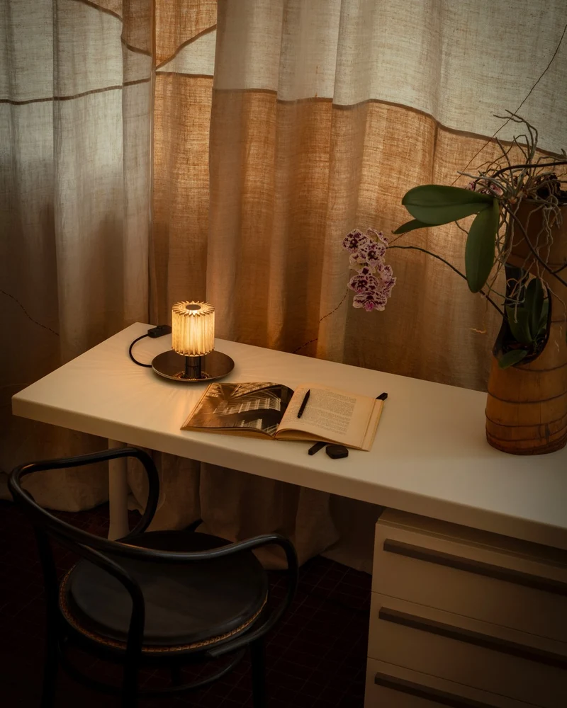 DCWéditions In The Sun 220 Bordlampe - Silver/Gold