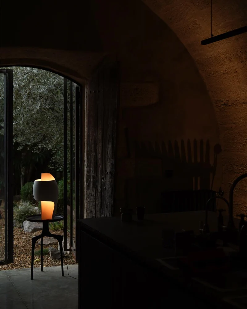 DCWéditions Grande B Bordlampe - Gypsum/Aluminium