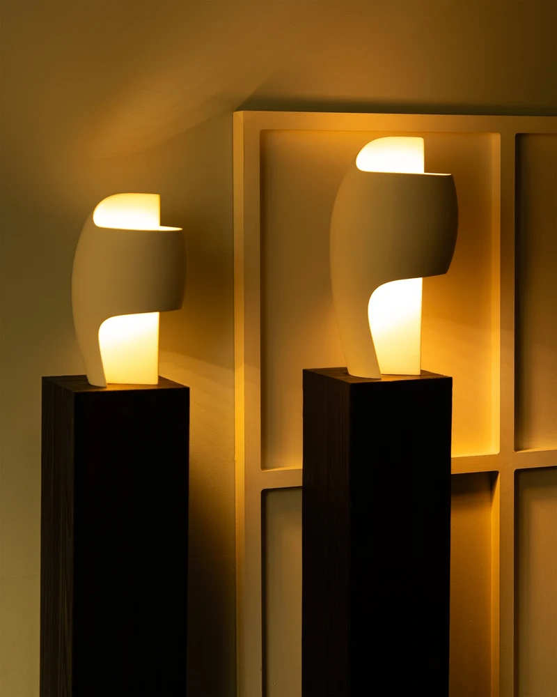 DCWéditions Grande B Bordlampe - Gypsum/Aluminium