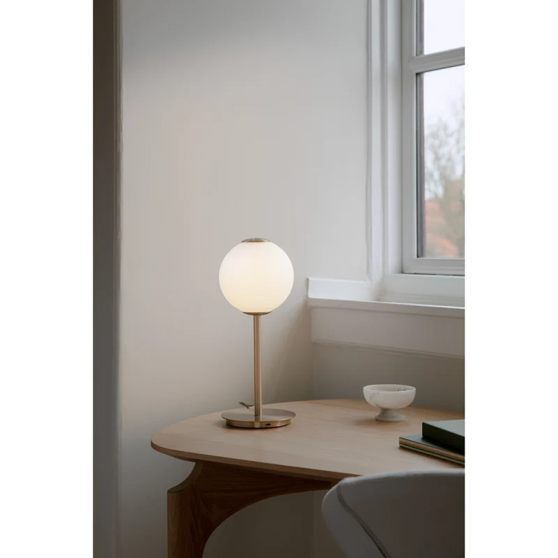 Audrey Bordlampe H37 USB-C Oplader