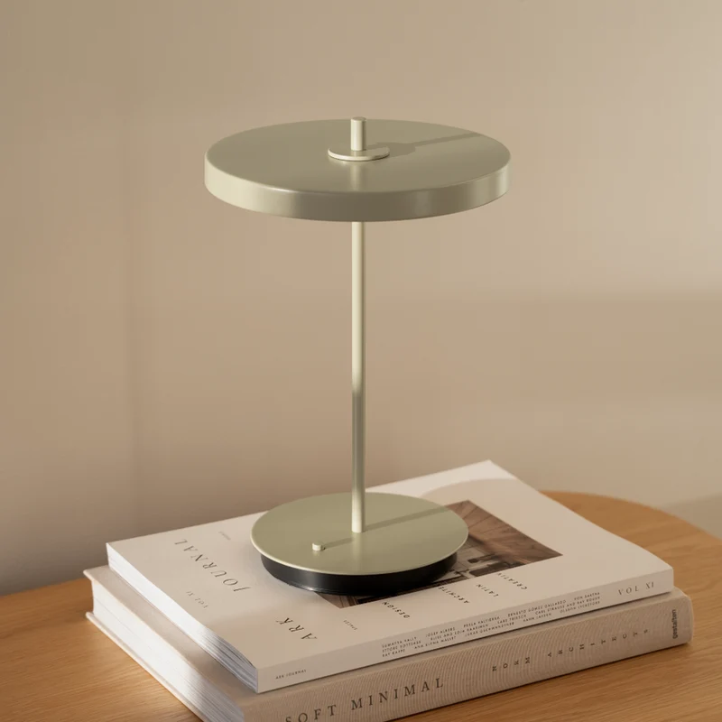 ASTERIA MOVE MONOCHROME LEAF PORTABLE LED