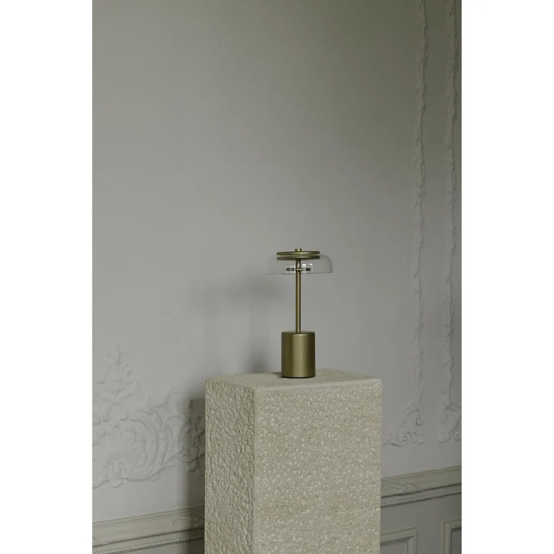 Blossi Mini Portable Bordlampe - Nuura (Nordic Gold, Klar, Genopladelig)