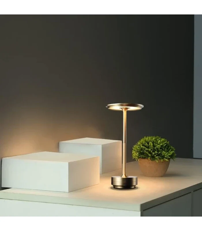 Opladelig LED Bordlampe - Guld, Touch-Dæmpbar, IP54
