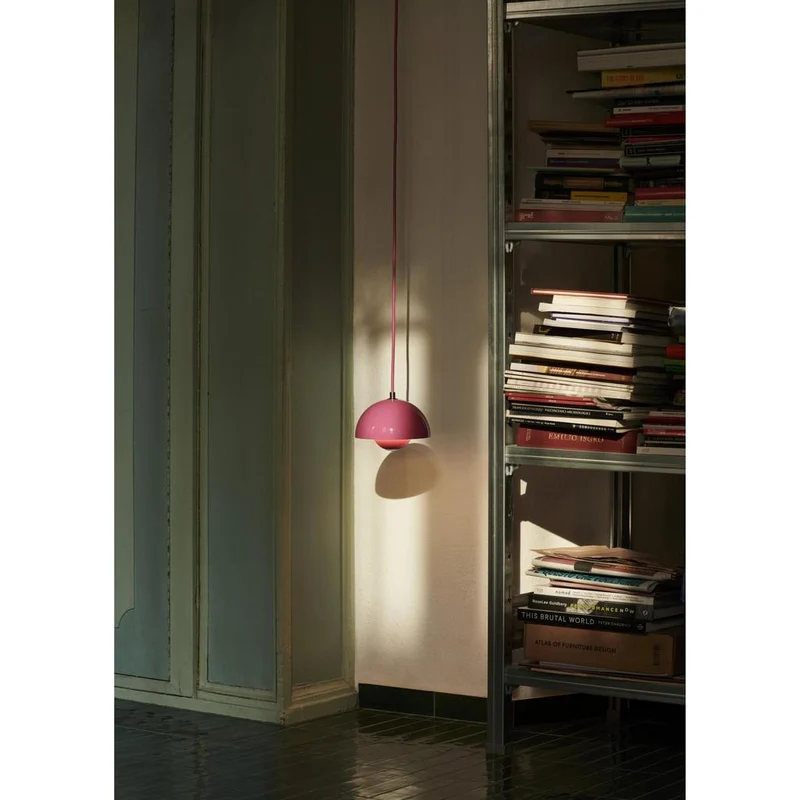FLOWERPOT VP10 - PENDEL Ø16 - TANGY PINK