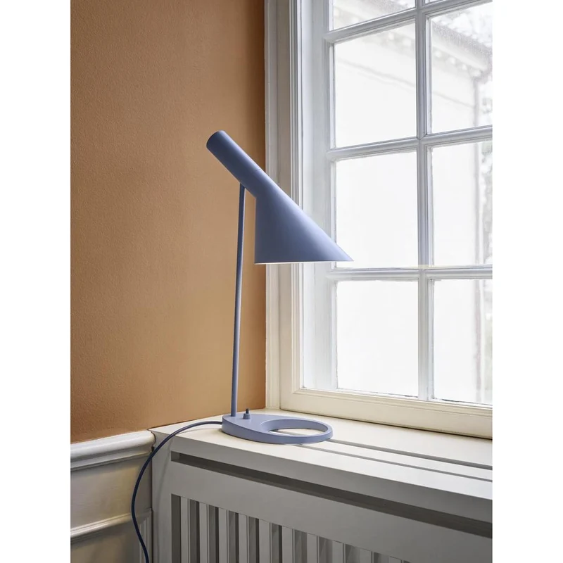 AJ - Bordlampe - Dusty Blue