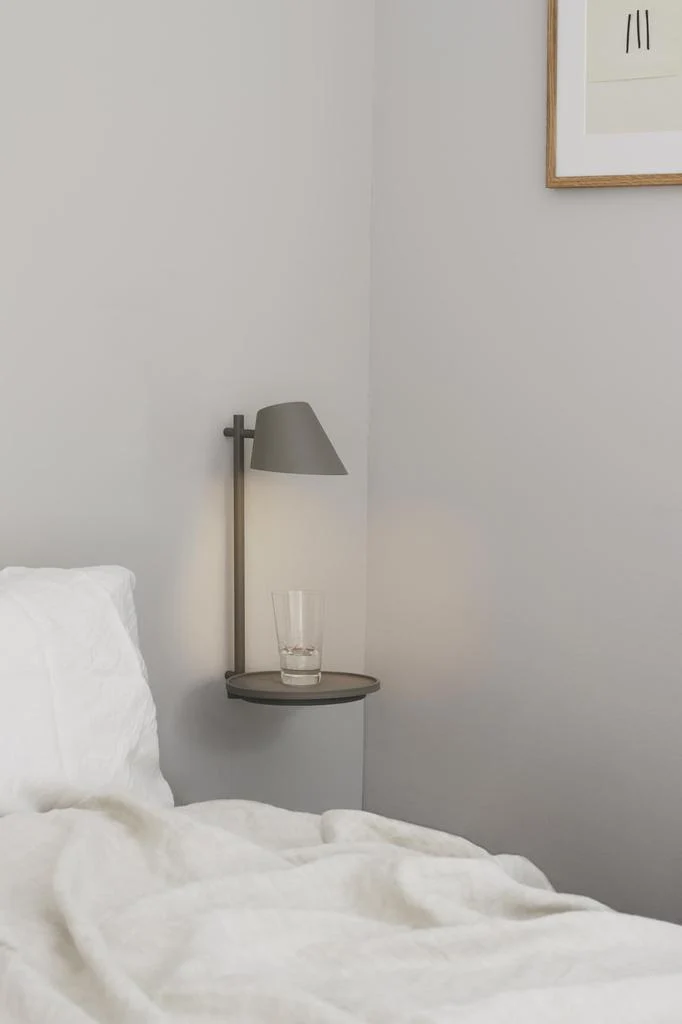 DFTP Stay Væglampe Grå - Justerbart & Moderne Design
