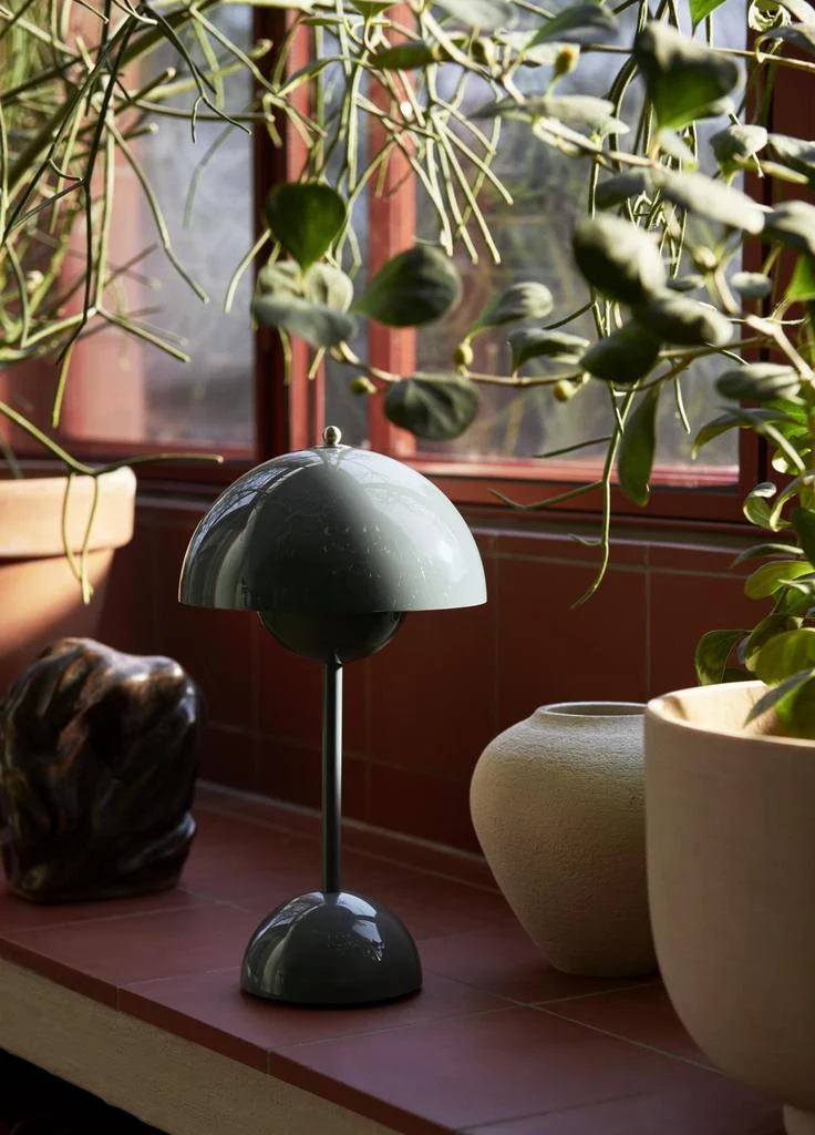 FLOWERPOT VP9 - PORTABLE BORDLAMPE - STONE BLUE