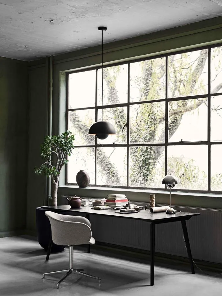 FLOWERPOT VP3 - BORDLAMPE - KROM PLATED