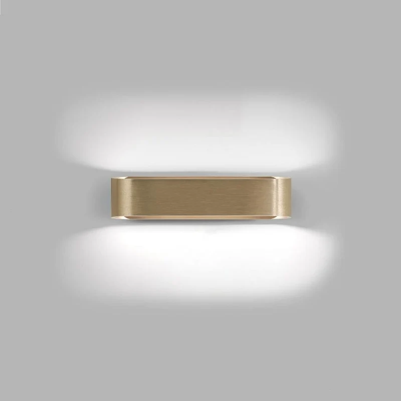 Aura W2 Væglampe - Messing | Light-Point