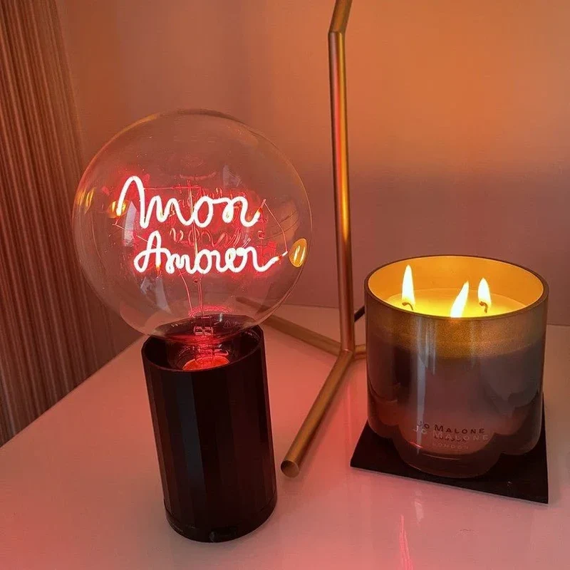 Ampoule décorative LED sans Fil "Mon Amour" - Message In The Bulb