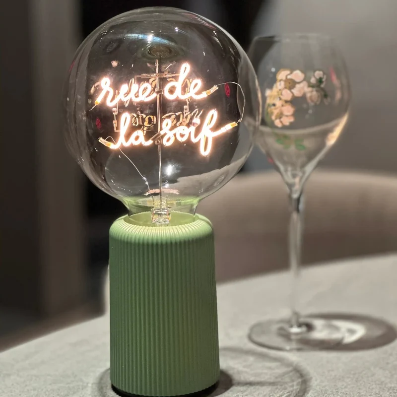 Ampoule décorative LED sans fil - Rue de la soif - Message in the bulb