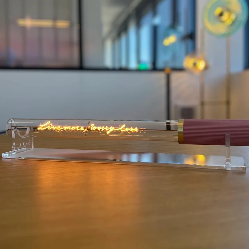 Ampoule décorative LED “Live more Worry less” – Message In The Tube