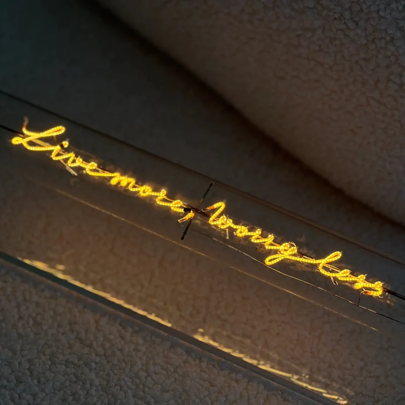 Ampoule décorative LED “Live more Worry less” – Message In The Tube