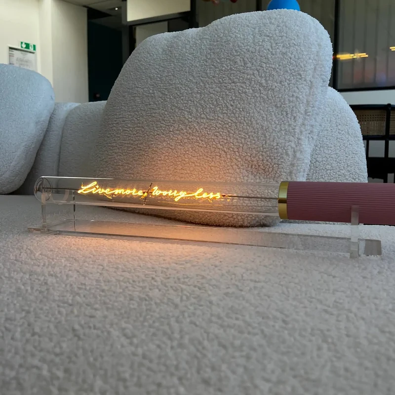 Ampoule décorative LED “Live more Worry less” – Message In The Tube