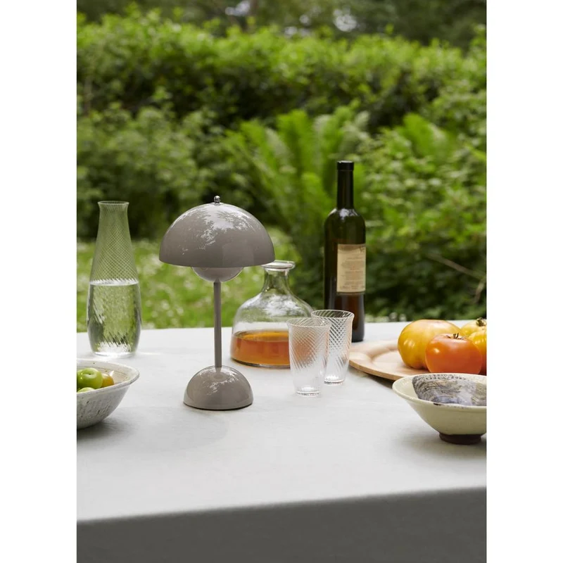 FLOWERPOT VP9 - PORTABLE BORDLAMPE - GREY BEIGE