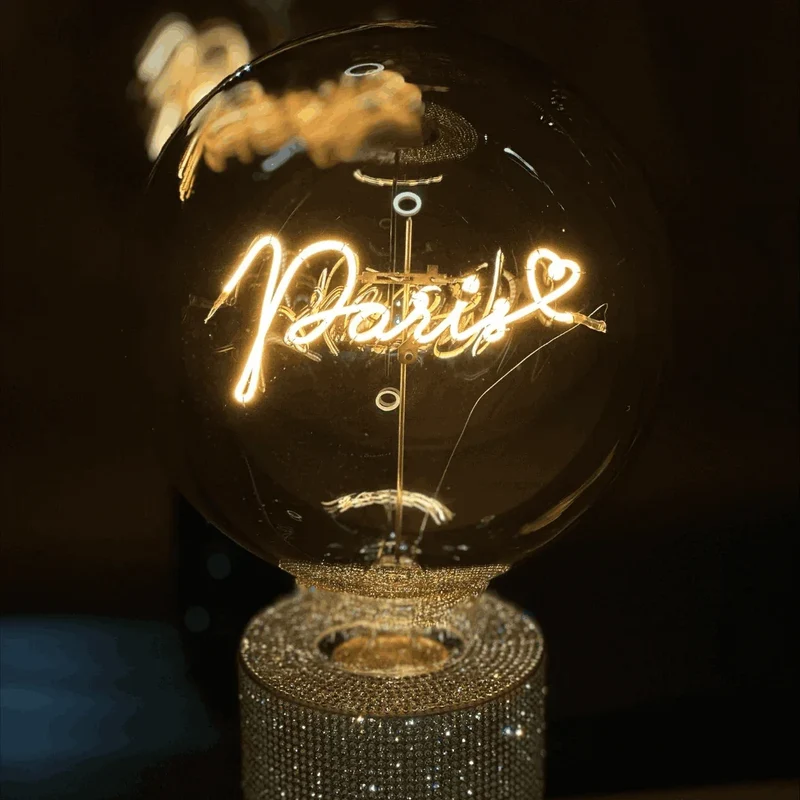 Ampoule décorative LED "Love Paris" - Message In The Bulb