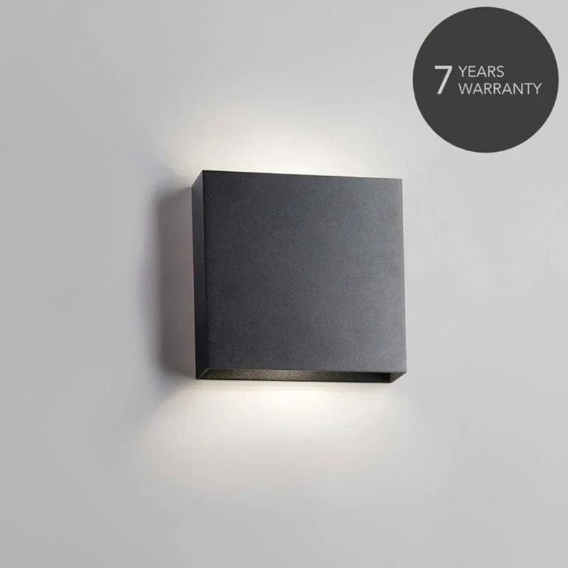 Compact W2 Væglampe Sort LED