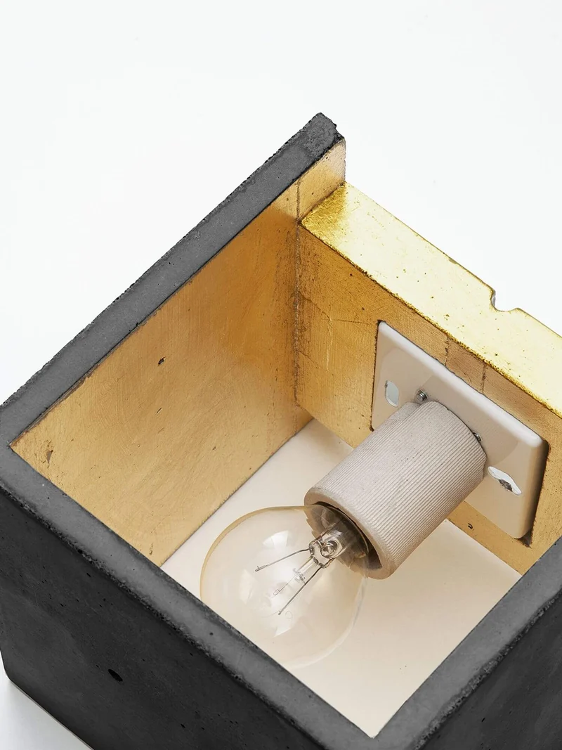 Gantlights B3 Wandlampe quadratisch Beton