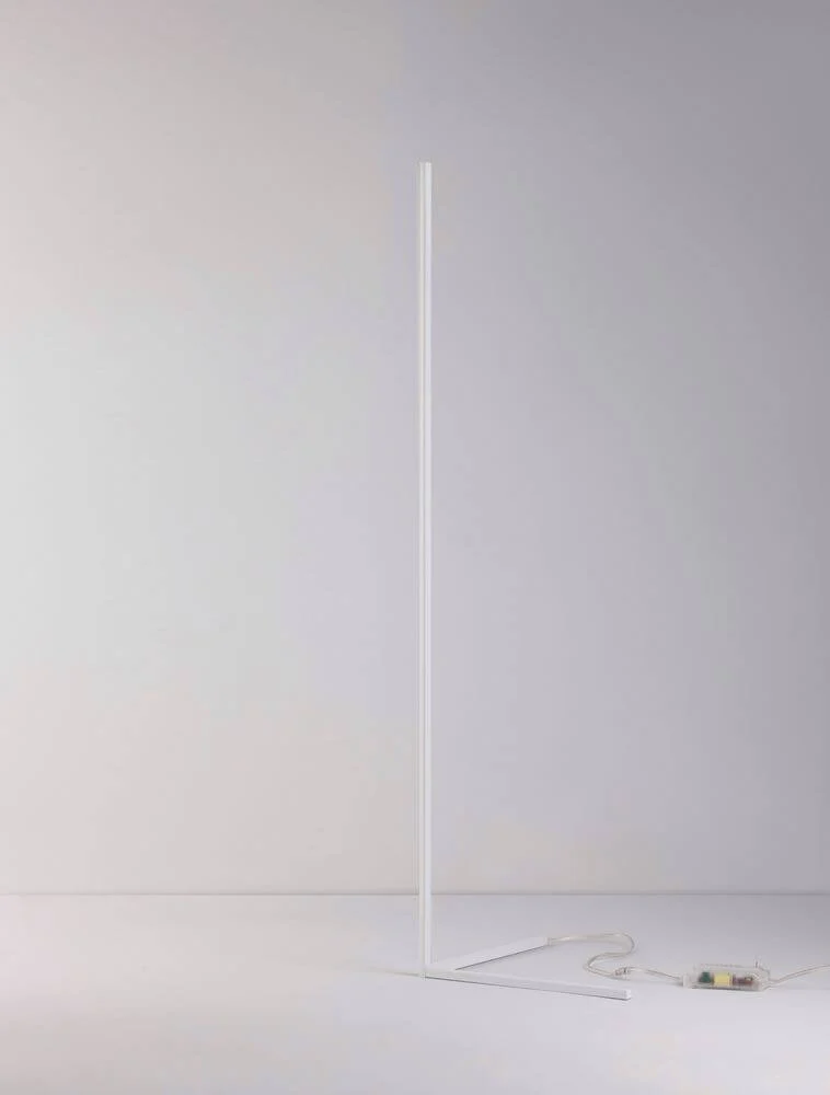 V-Line LED Stehlampe H 140,5cm 13000K