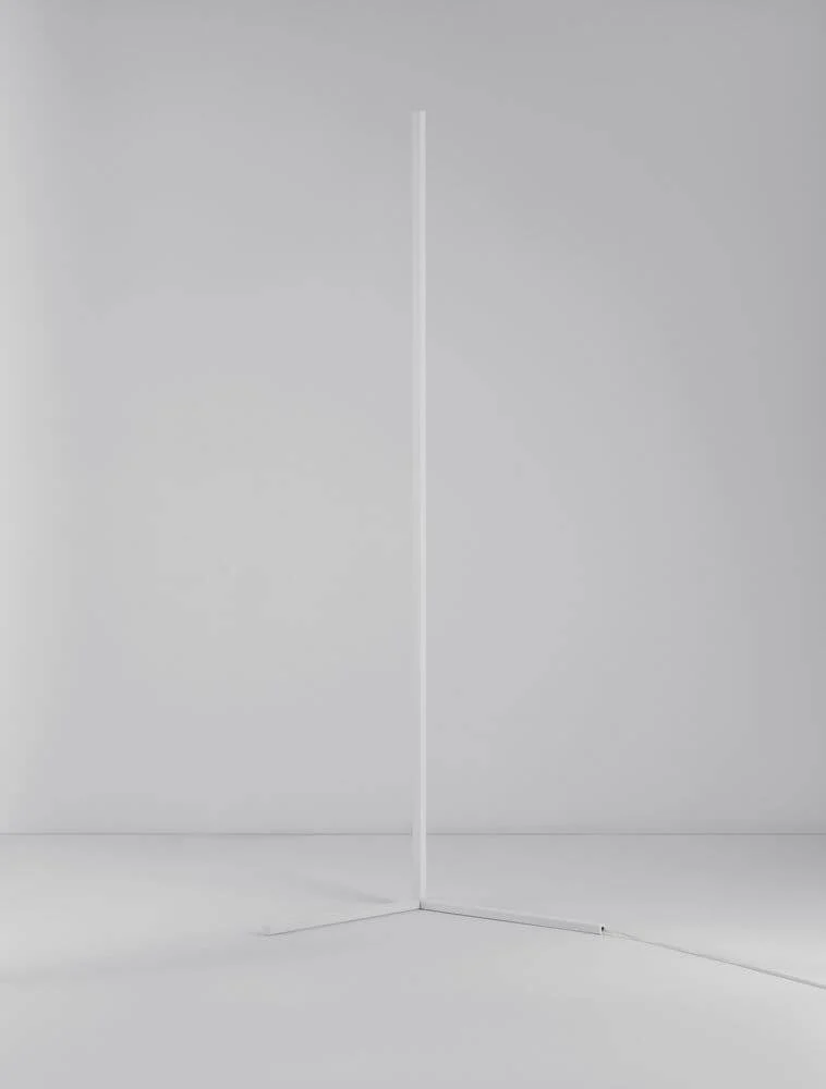 V-Line LED Stehlampe H 140,5cm 13000K