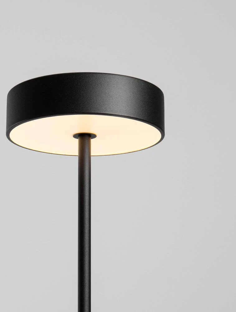 Thea LED Stehlampe H 135cm Ø 20cm 3000K