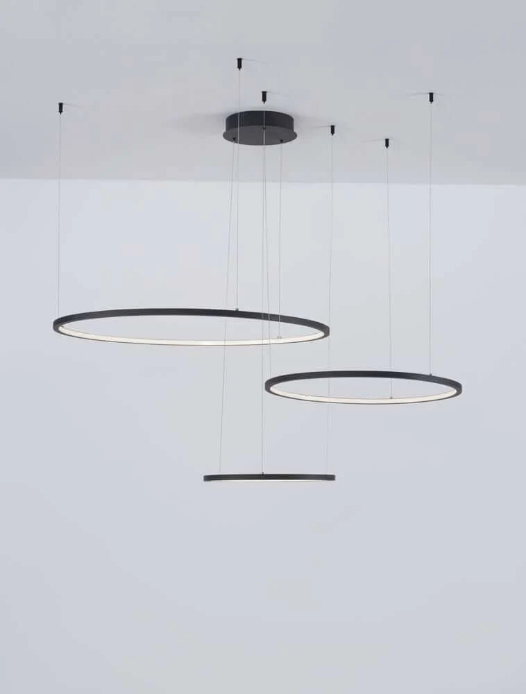 Purple LED Pendelleuchte 3-flammig Ø 130cm 3000K