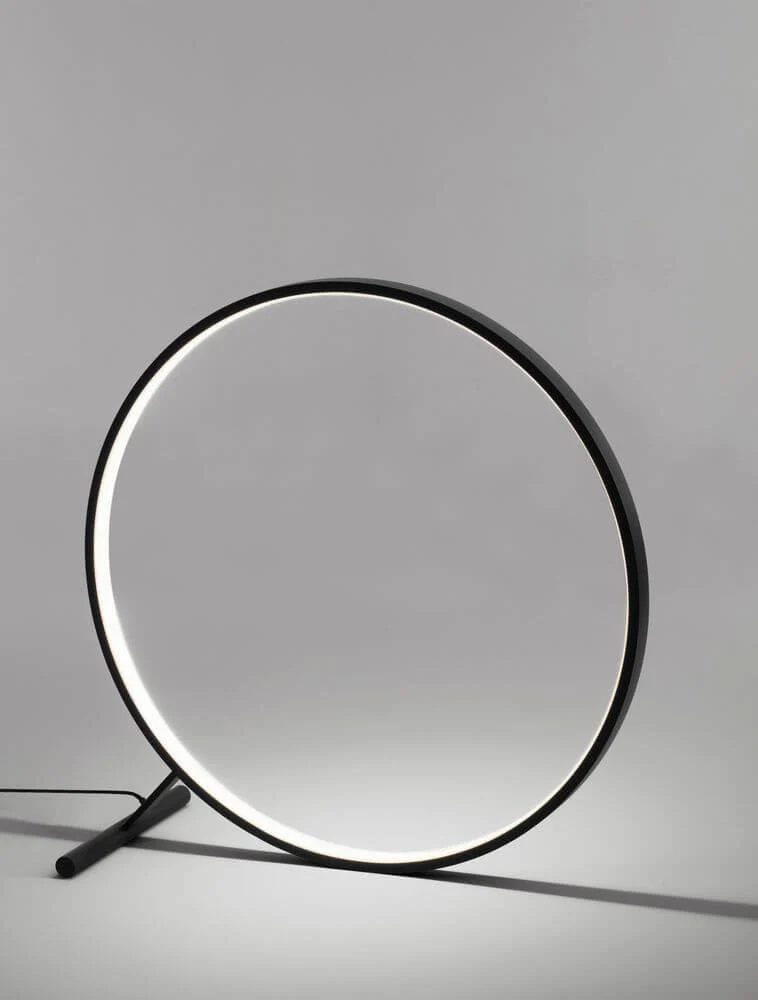 Hola LED Stehlampe 3000K Schwarz