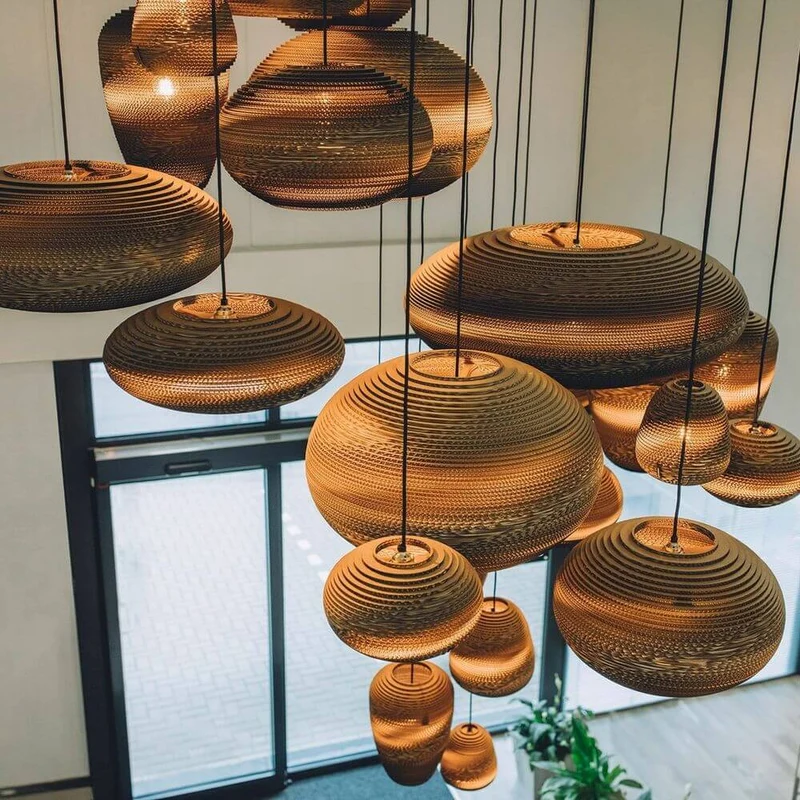 Dandy Pendellampe aus Karton oval