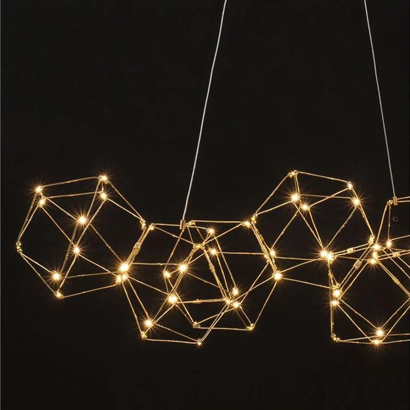 Nebula LED Würfel Pendellampe Goldfarben