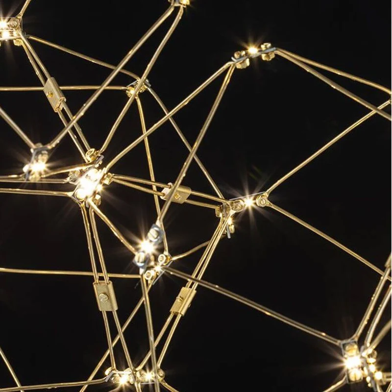 Nebula LED Würfel Pendellampe Goldfarben