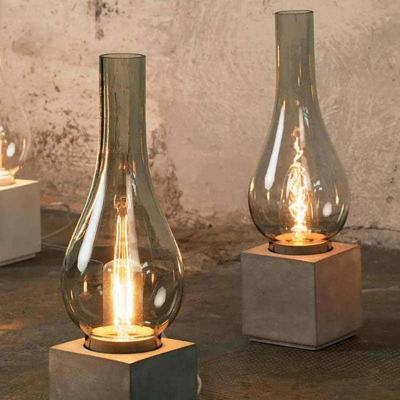 Karman Amarcord Tischlampe