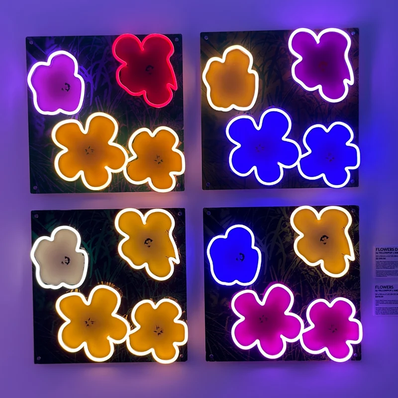 Flowers Deluxe by Andy Warhol - signe en néon LED
